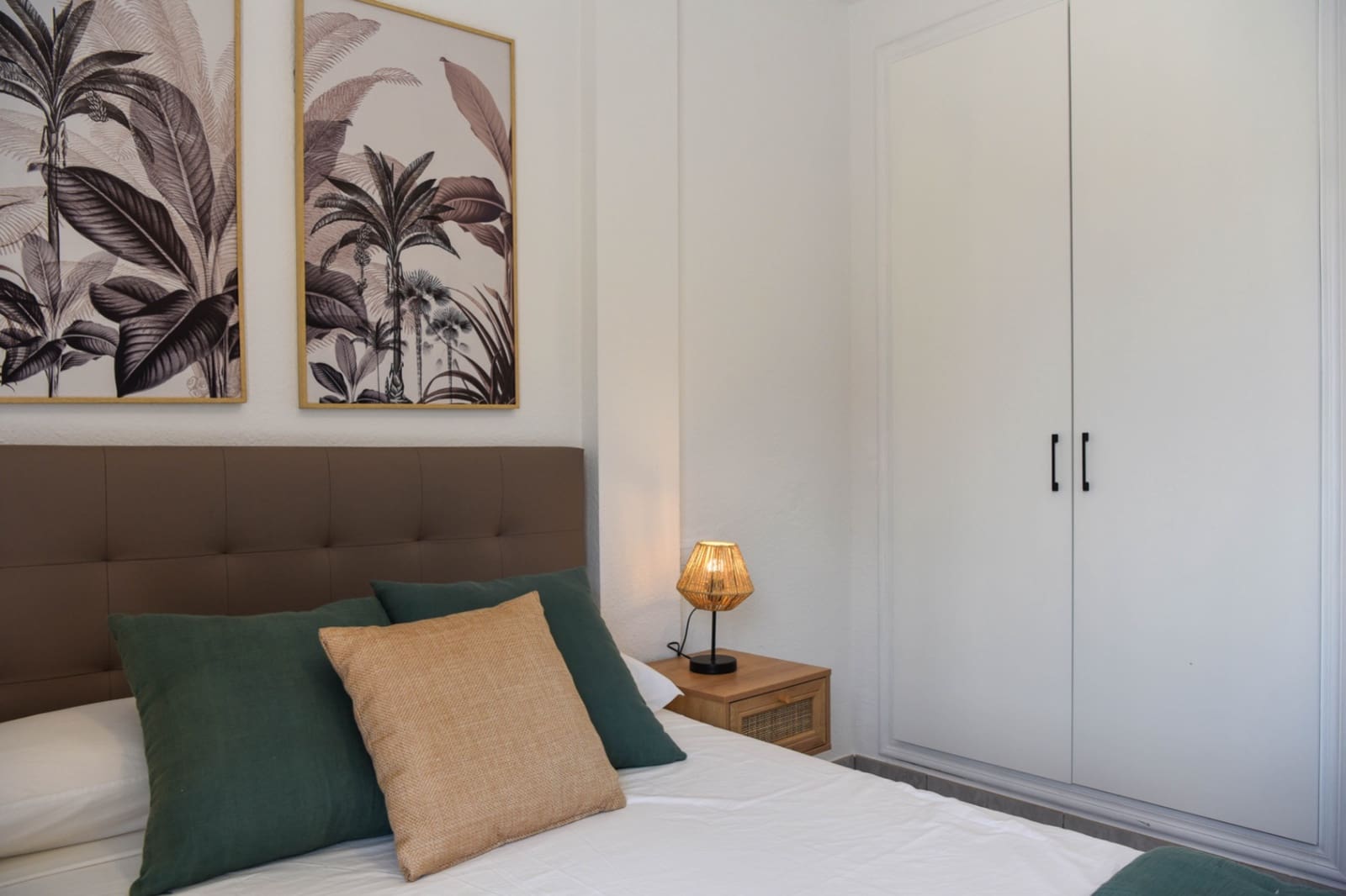 2 bedroom Apartment for sale in Moraira with pool - € 320,000 (Ref: 9814718)