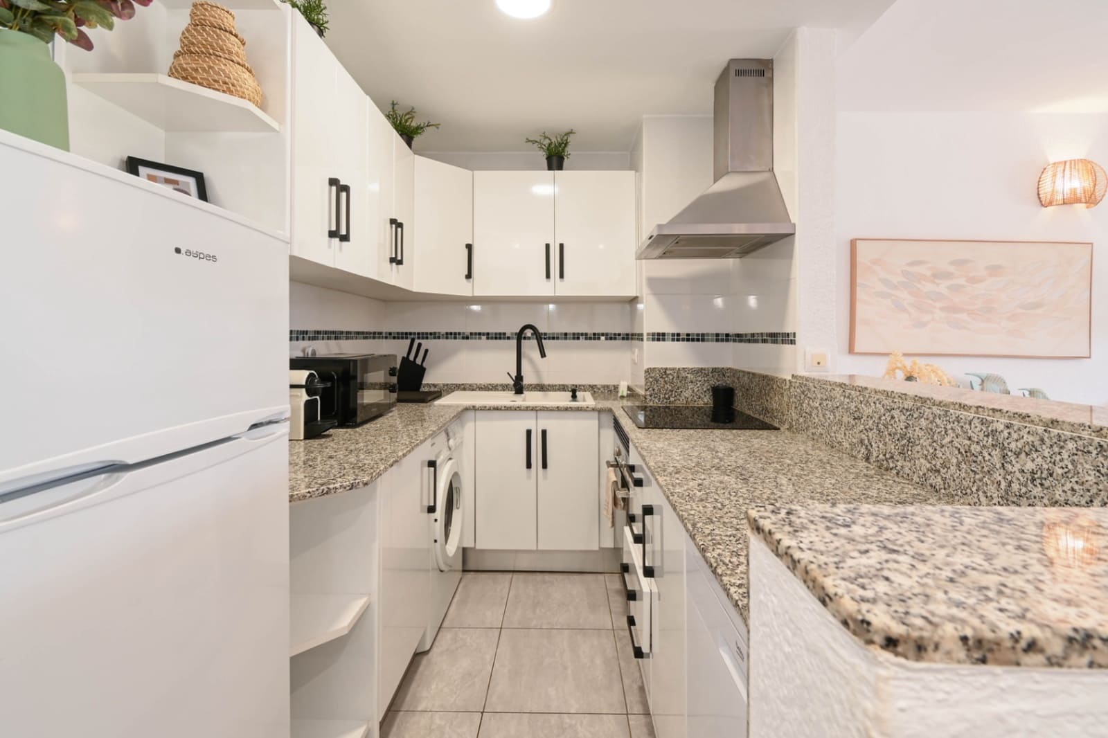 2 bedroom Apartment for sale in Moraira with pool - € 320,000 (Ref: 9814718)