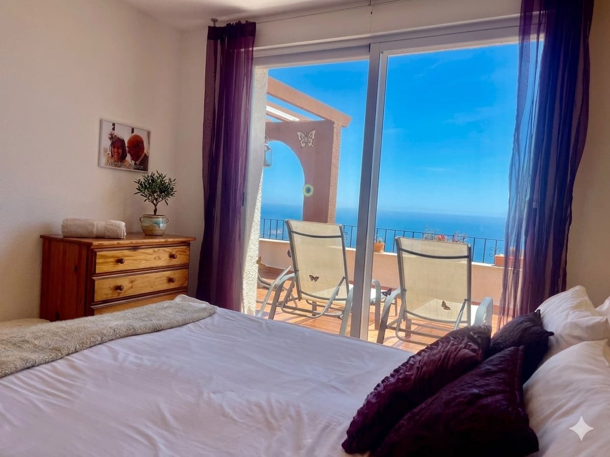Apartamento de 2 habitaciones en Benitachell / Benitatxell en venta con piscina garaje - 285.000 € (Ref: 9849755)