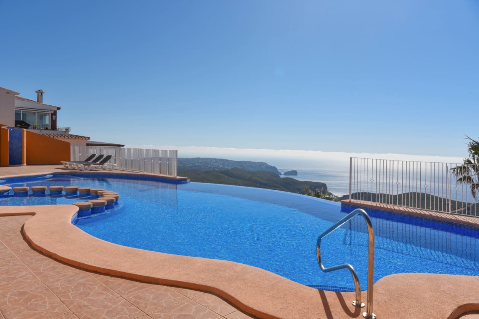 2 bedroom Apartment for sale in Benitachell / Benitatxell with pool garage - € 285,000 (Ref: 9849755)