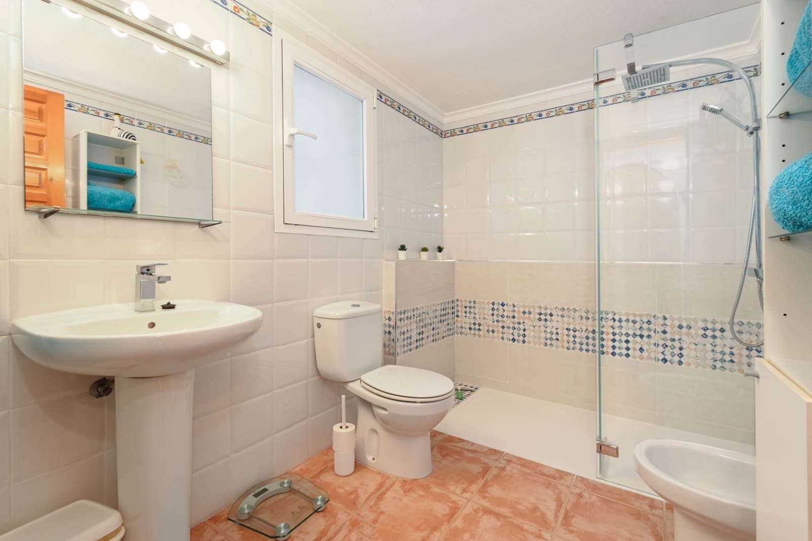 2 bedroom Apartment for sale in Benitachell / Benitatxell with pool garage - € 285,000 (Ref: 9849755)