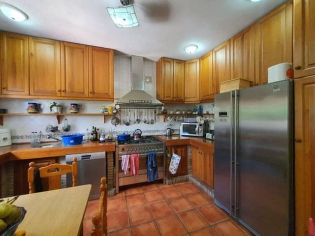 4 soveværelse Finca/Landehus til salg i El Burgo med garage - € 450.000 (Ref: 6311569)