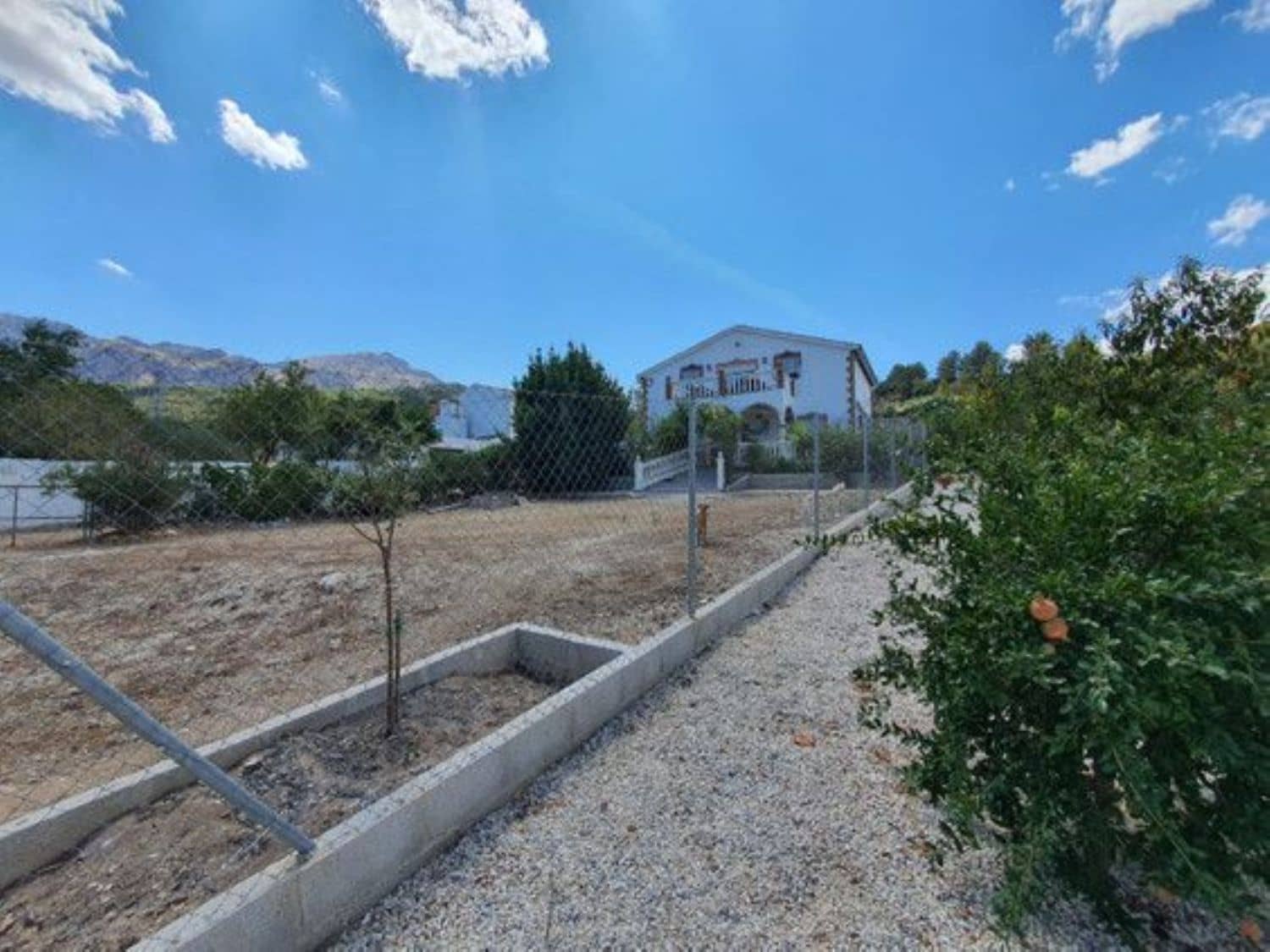 4 soveværelse Finca/Landehus til salg i El Burgo med garage - € 450.000 (Ref: 6311569)