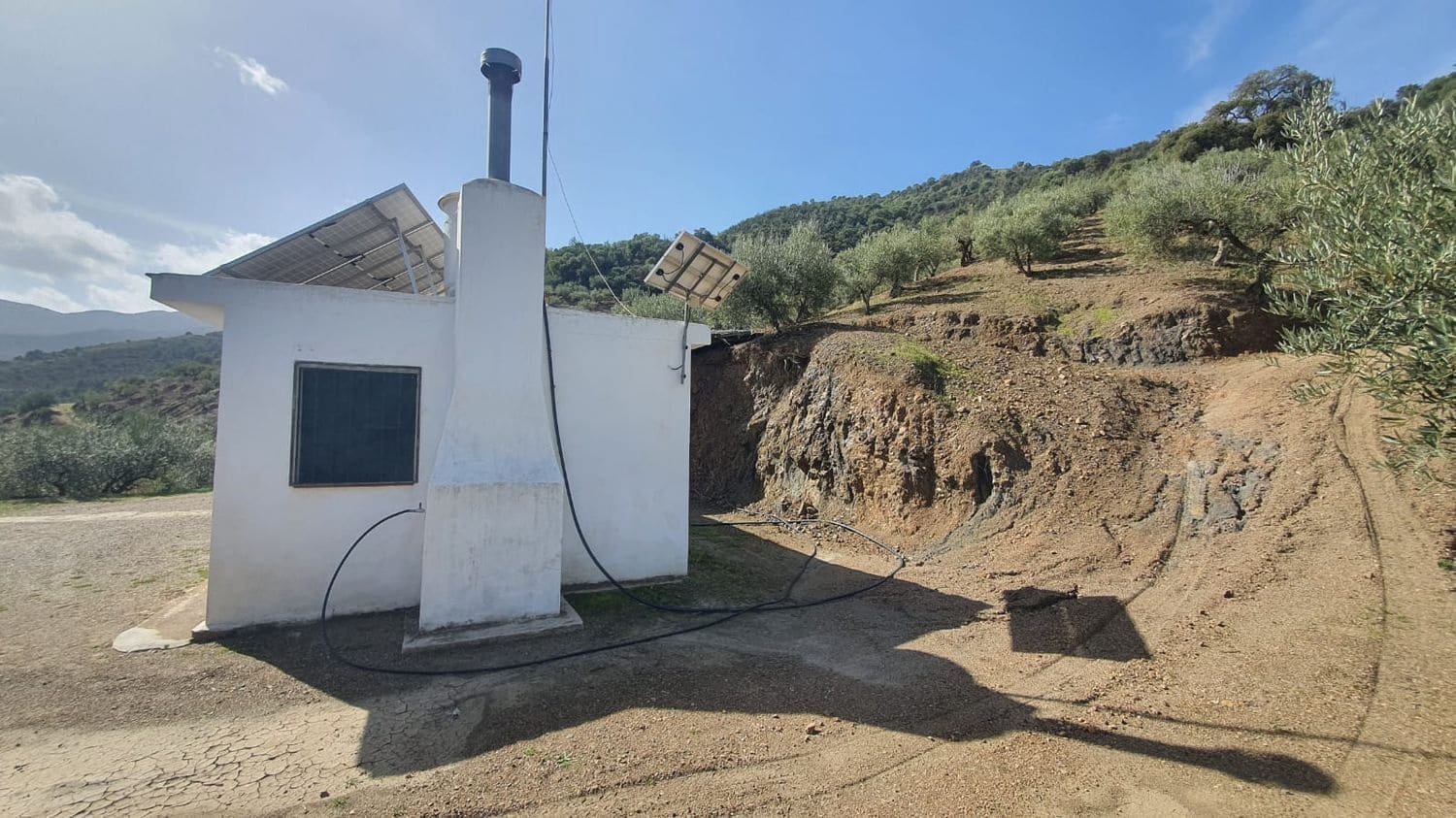 Ubebygd land til salgs i Monda - € 175 000 (Ref: 7928858)