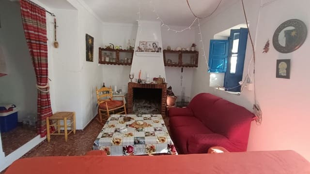 2 soveværelse Finca/Landehus til salg i Guaro - € 250.000 (Ref: 9040677)