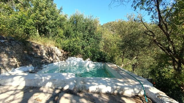 2 soveværelse Finca/Landehus til salg i Guaro - € 250.000 (Ref: 9040677)