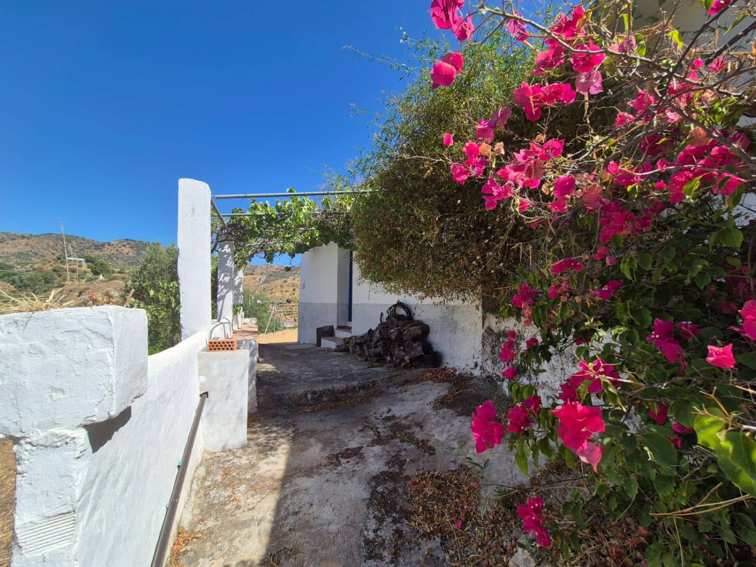 2 sypialnia Finka/Dom wiejski na sprzedaż w Guaro - 250 000 € (Ref: 9040677)