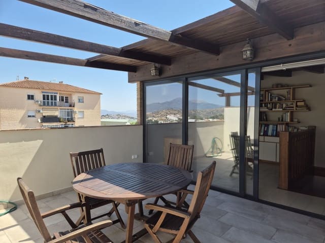 3 bedroom Flat for sale in Coín - € 270,000 (Ref: 9104961)