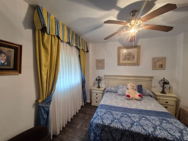 3 slaapkamer Flat te koop in Coín - € 186.000 (Ref: 9406313)