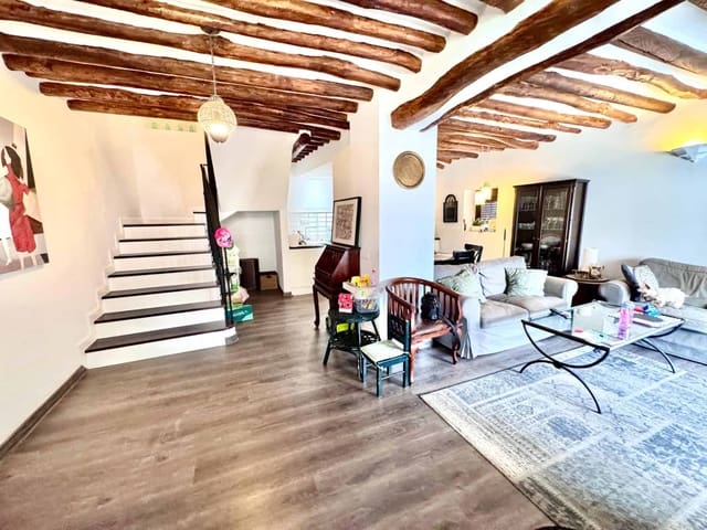 3 bedroom Villa for sale in Válor with garage - € 169,000 (Ref: 10075414)