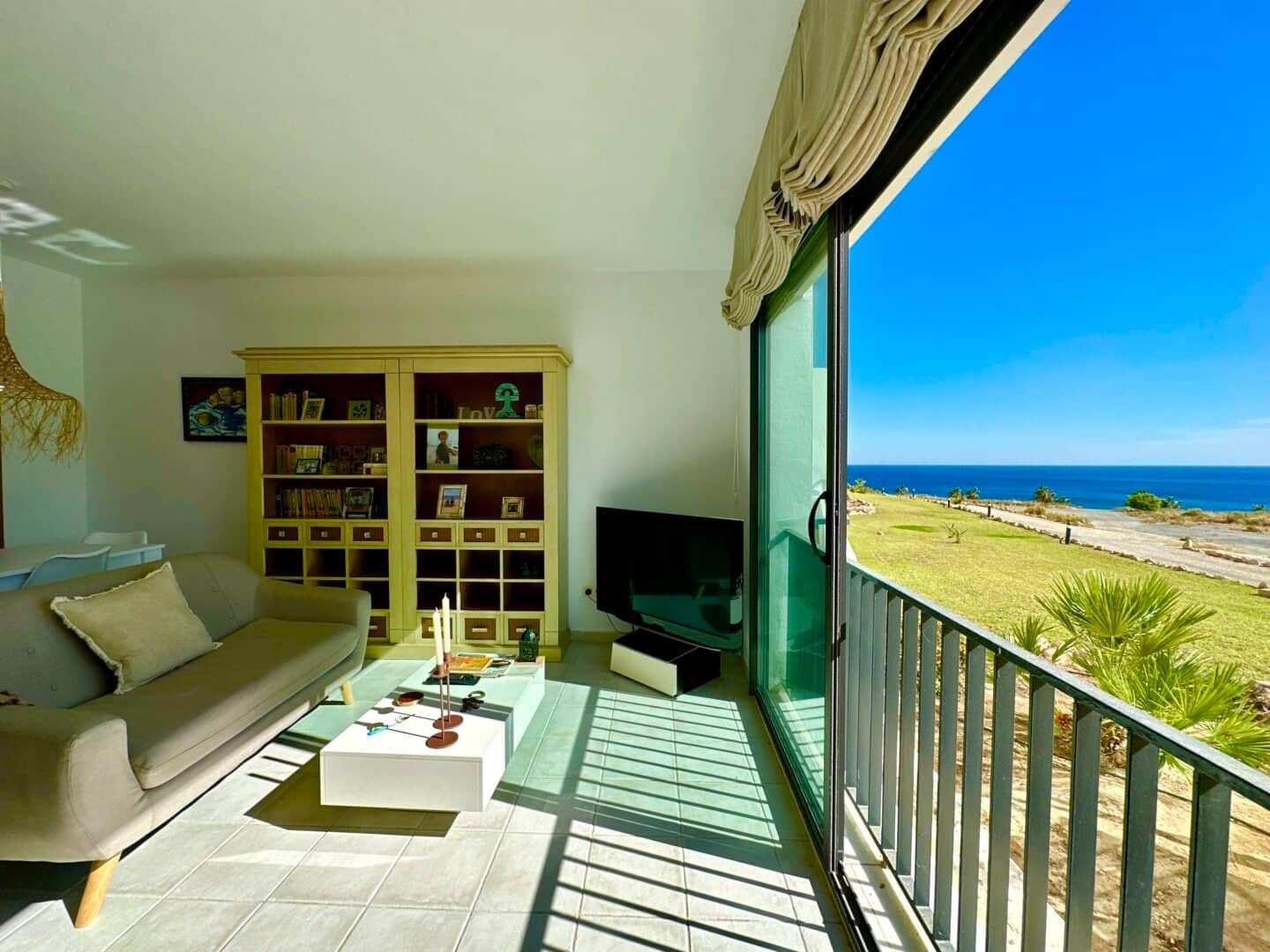 3 quarto Apartamento de Praia para arrendar em Mojacar com piscina garagem - 1 495 € (Ref: 10081099)