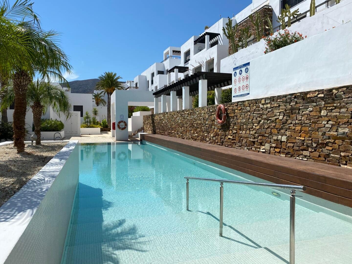 3 quarto Apartamento de Praia para arrendar em Mojacar com piscina garagem - 1 495 € (Ref: 10081099)