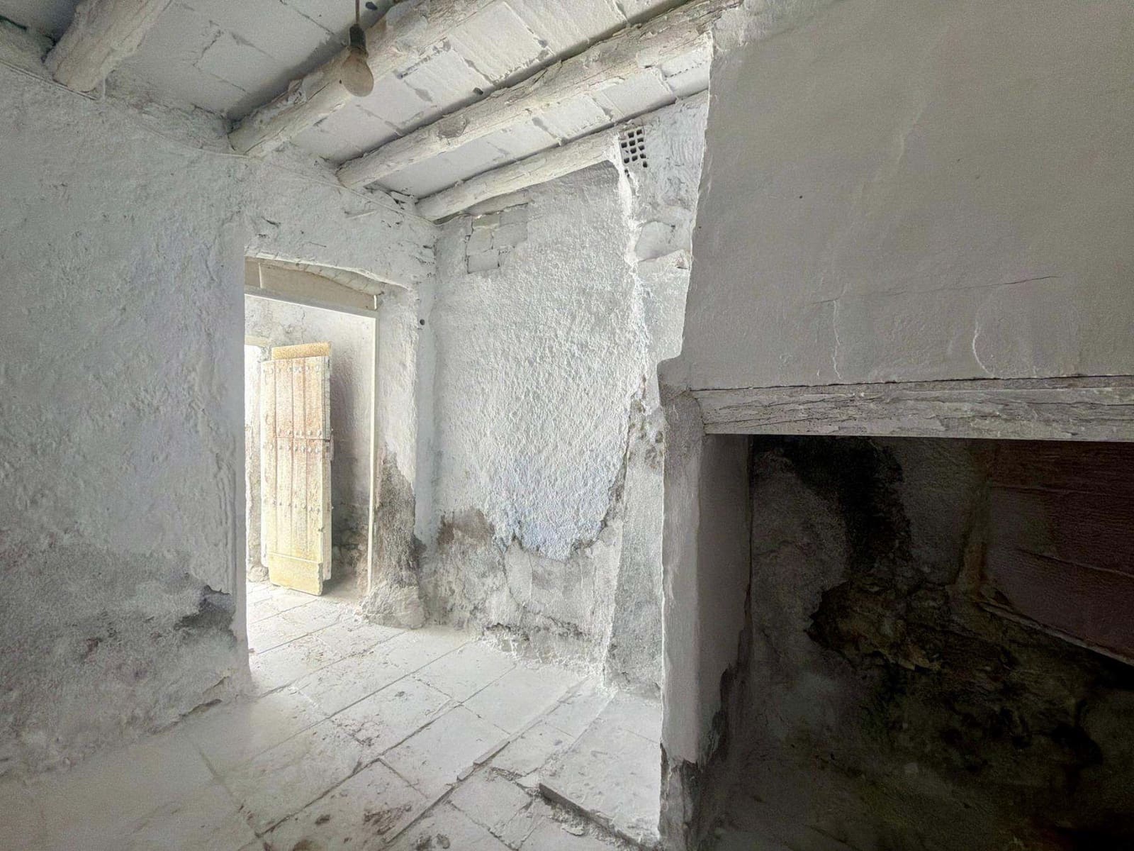 4 slaapkamer Villa te koop in Huercal-Overa met garage - € 69.950 (Ref: 10089578)