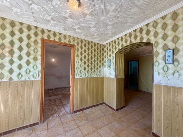 4 slaapkamer Villa te koop in Huércal-Overa met garage - € 69.950 (Ref: 10089578)