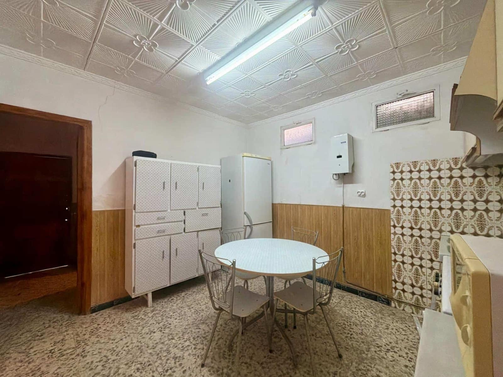 4 slaapkamer Villa te koop in Huercal-Overa met garage - € 69.950 (Ref: 10089578)