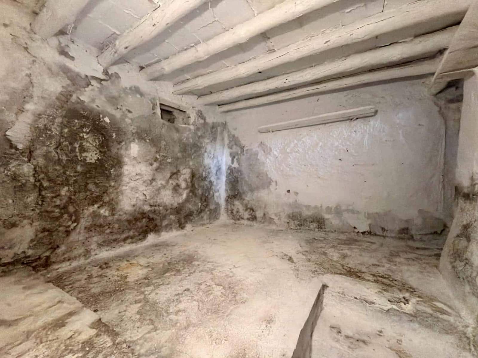 4 slaapkamer Villa te koop in Huercal-Overa met garage - € 69.950 (Ref: 10089578)