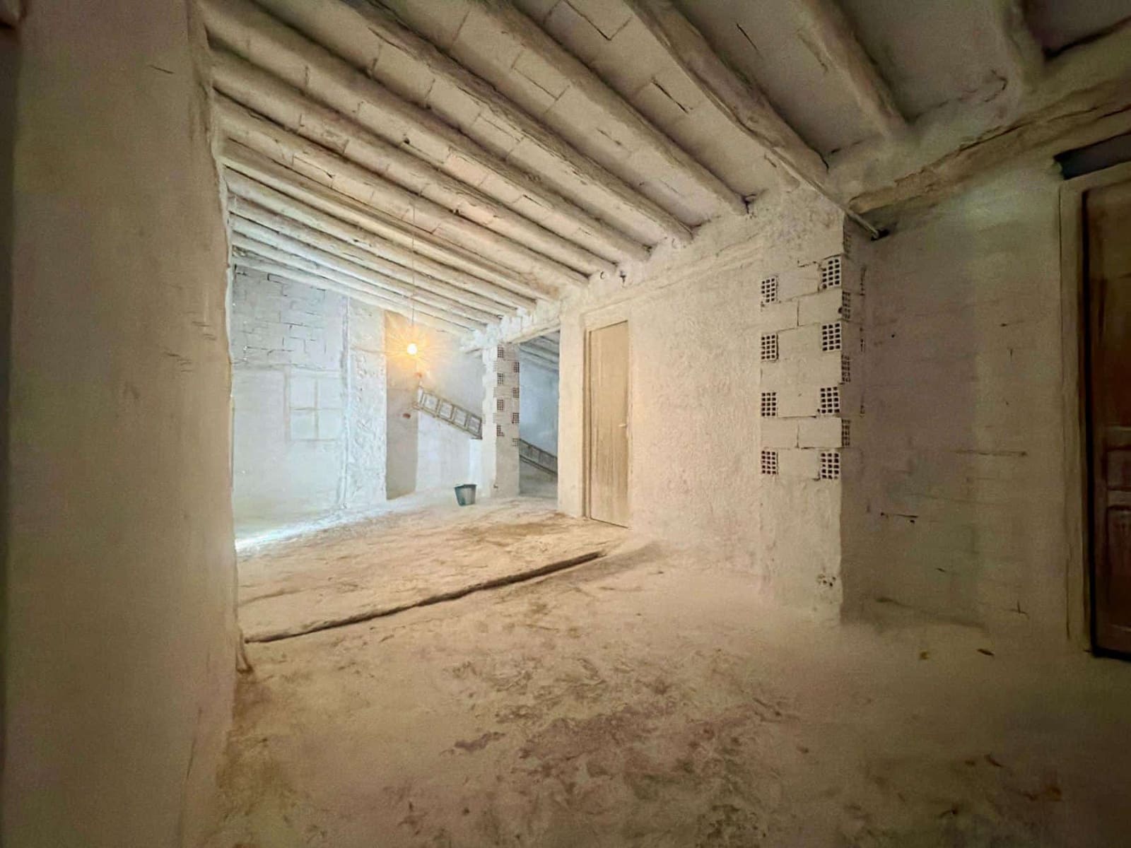 4 slaapkamer Villa te koop in Huercal-Overa met garage - € 69.950 (Ref: 10089578)