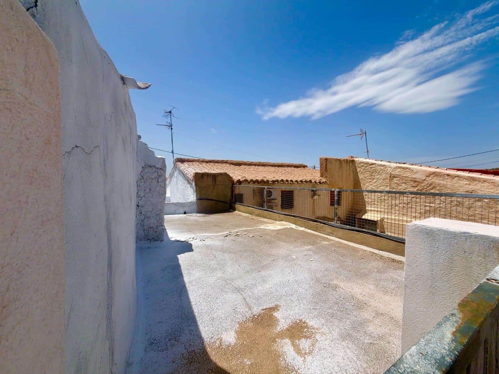 4 slaapkamer Villa te koop in Huercal-Overa met garage - € 69.950 (Ref: 10089578)