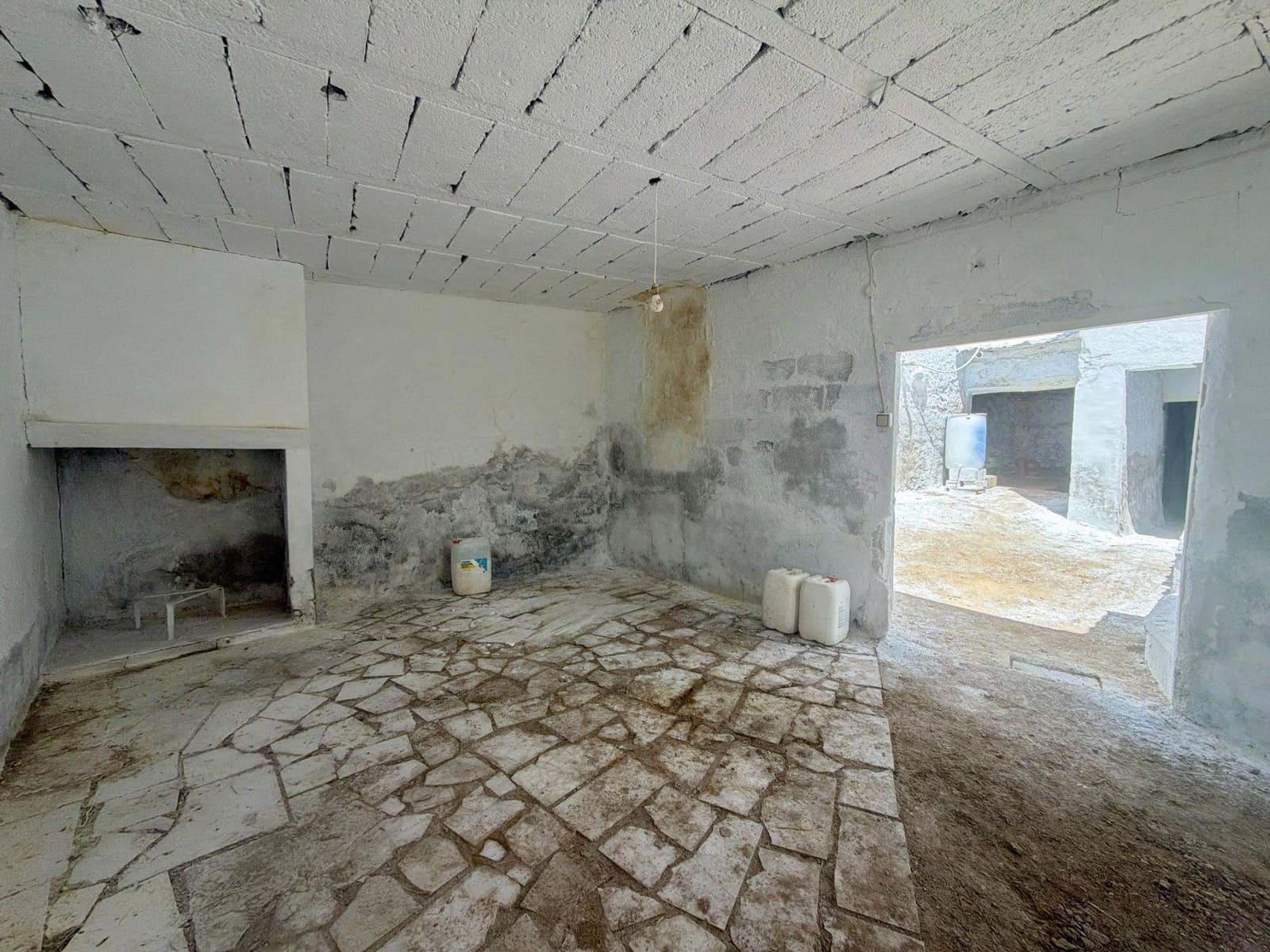 4 slaapkamer Villa te koop in Huercal-Overa met garage - € 69.950 (Ref: 10089578)