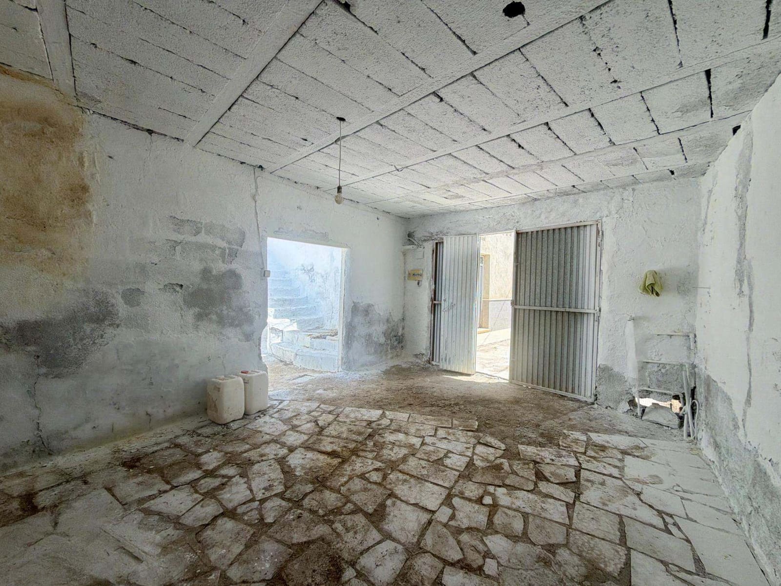 4 slaapkamer Villa te koop in Huercal-Overa met garage - € 69.950 (Ref: 10089578)