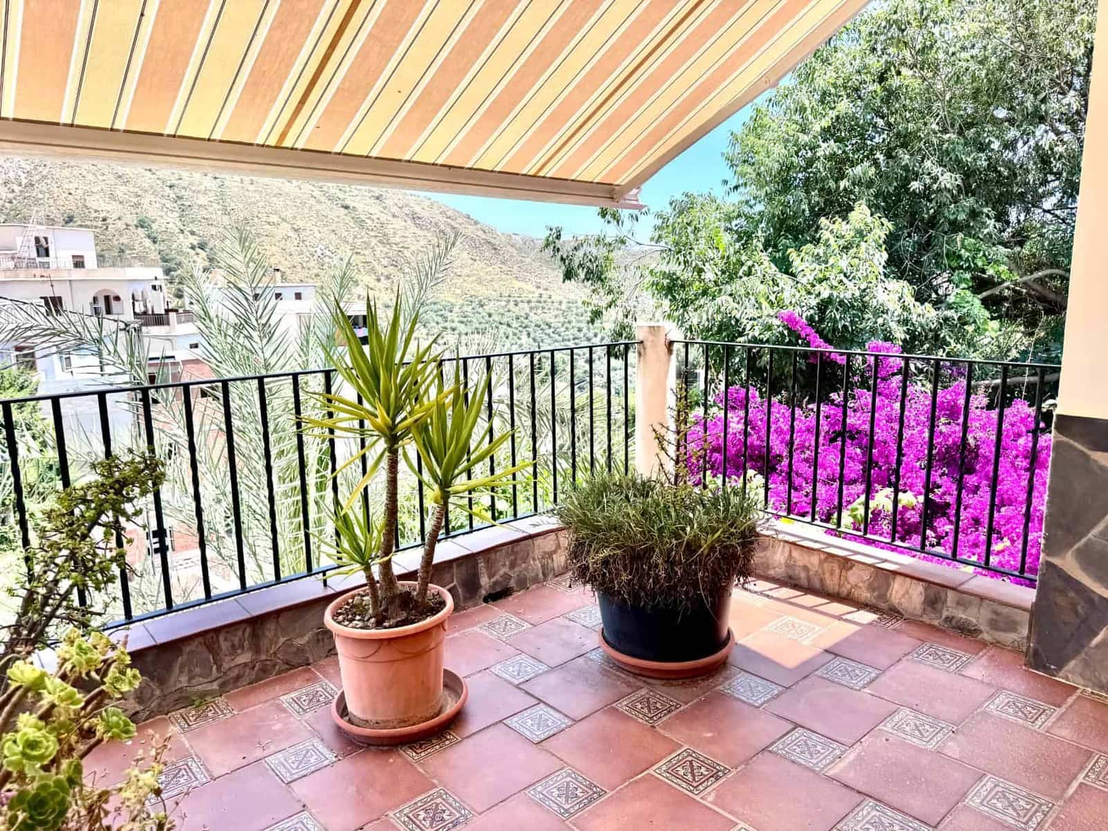 4 chambre Villa/Maison à vendre à Picena avec garage - 209 000 € (Ref: 10094538)