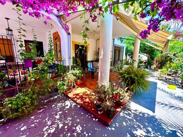 4 chambre Villa/Maison à vendre à Picena, Nevada avec garage - 209 000 € (Ref: 10094538)