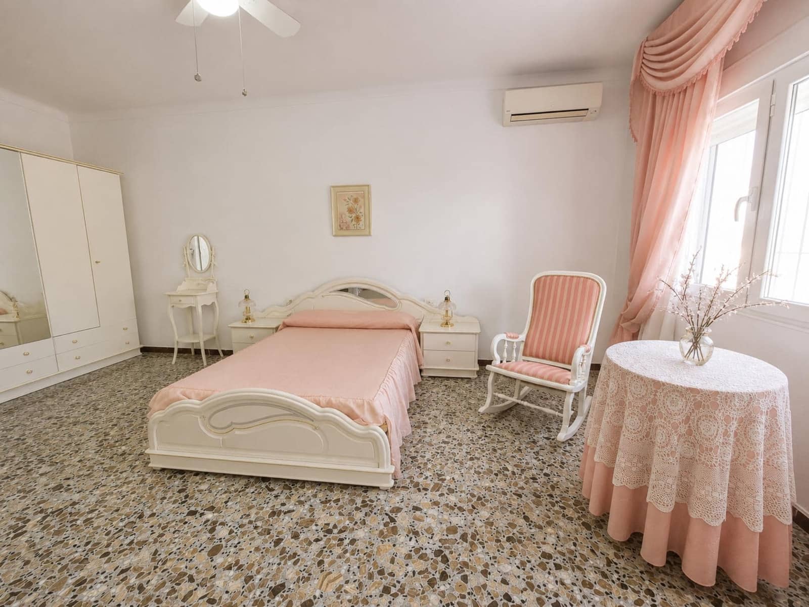 4 slaapkamer Villa te koop in Cuevas del Almanzora met garage - € 250.000 (Ref: 10098311)