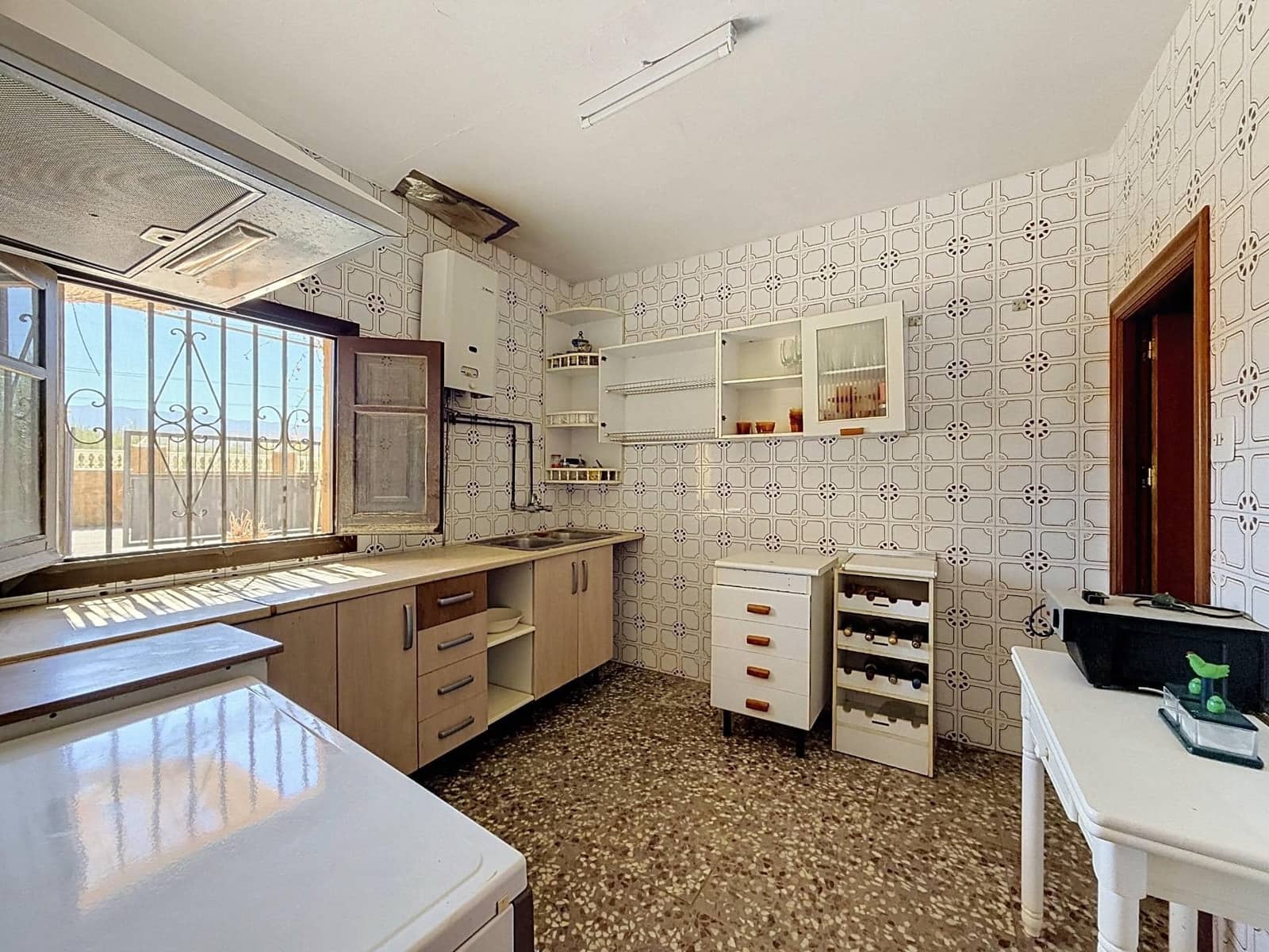 4 Zimmer Villa zu verkaufen in Tabernas mit Pool Garage - 99.000 € (Ref: 10098312)