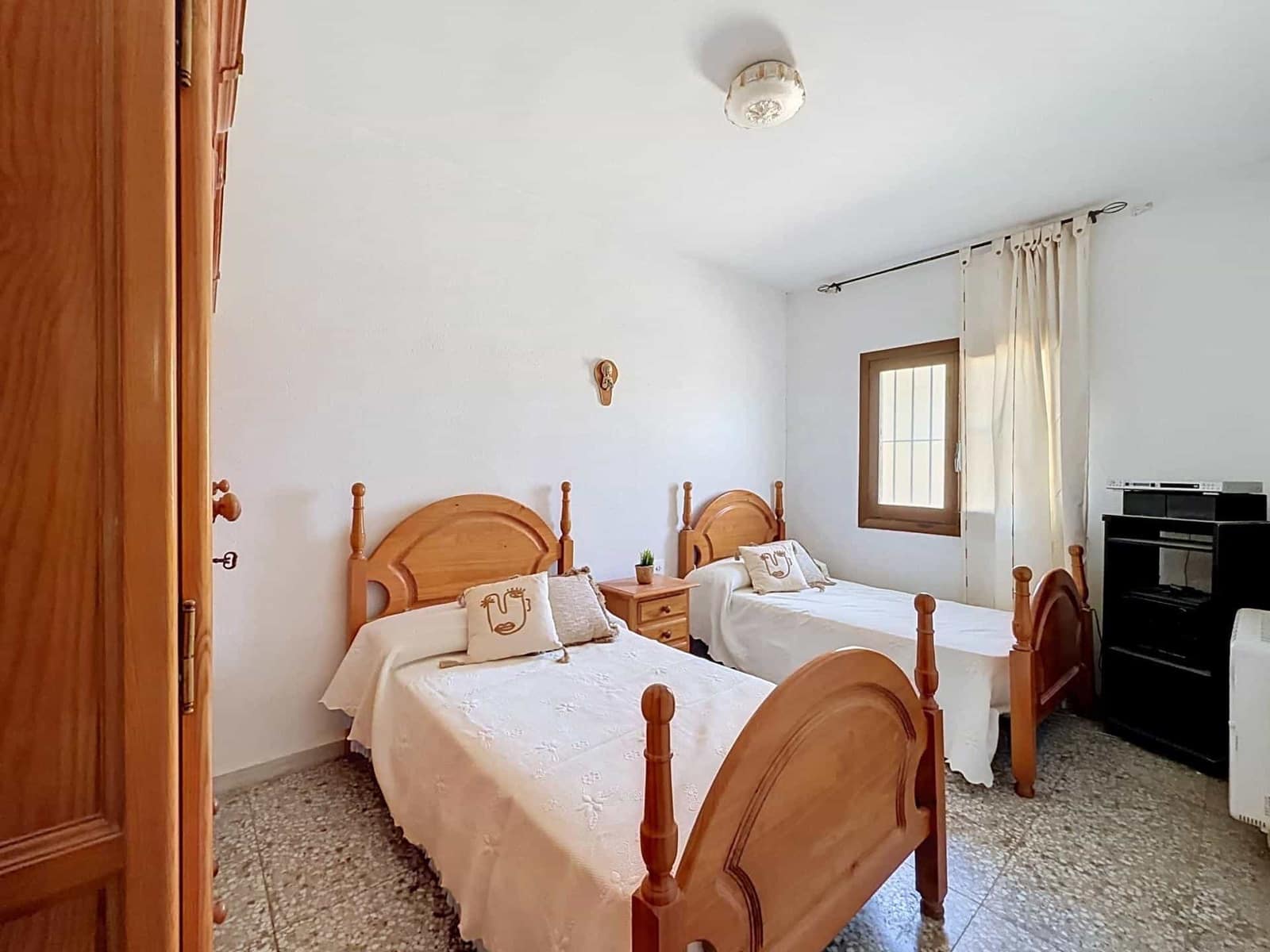 4 Zimmer Villa zu verkaufen in Tabernas mit Pool Garage - 99.000 € (Ref: 10098312)