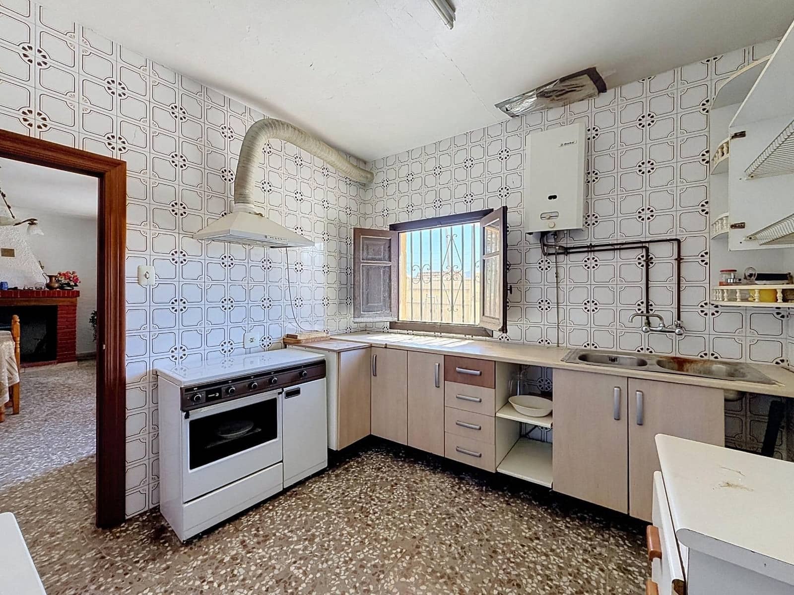 4 Zimmer Villa zu verkaufen in Tabernas mit Pool Garage - 99.000 € (Ref: 10098312)