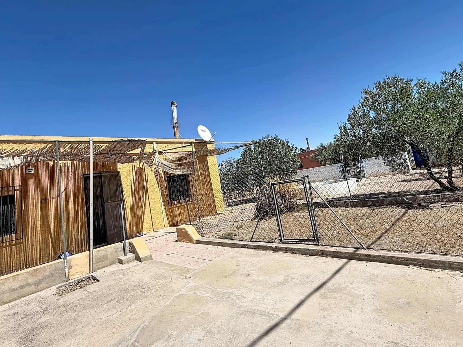 4 Zimmer Villa zu verkaufen in Tabernas mit Pool Garage - 99.000 € (Ref: 10098312)
