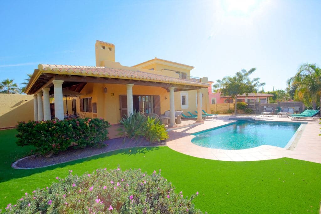 4 soveværelse Villa til salg i Cuevas del Almanzora med swimmingpool - € 635.000 (Ref: 5601408)