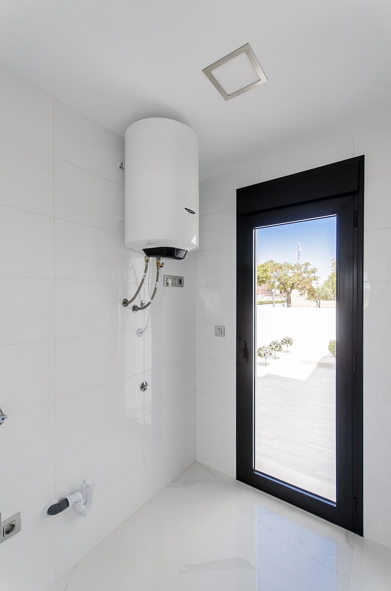 3 bedroom Villa for sale in Los Montesinos with pool garage - € 395,000 (Ref: 5601417)