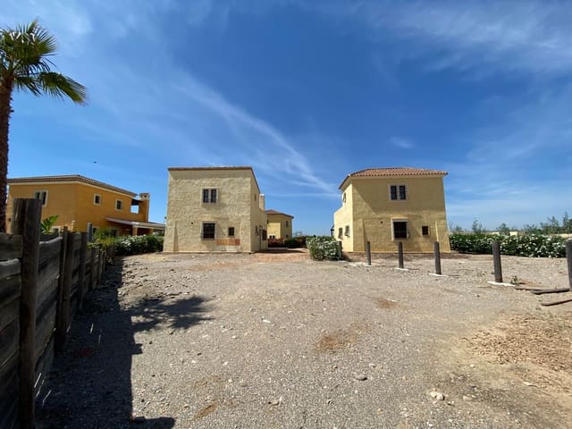 3 camera da letto Villa in vendita in Cuevas del Almanzora con piscina garage - 350.000 € (Rif: 5602819)