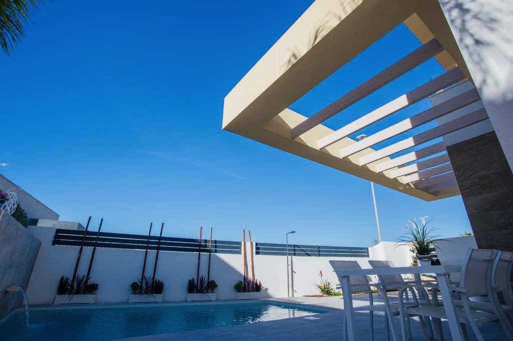 3 soveværelse Villa til salg i Los Montesinos med swimmingpool garage - € 335.900 (Ref: 5951542)