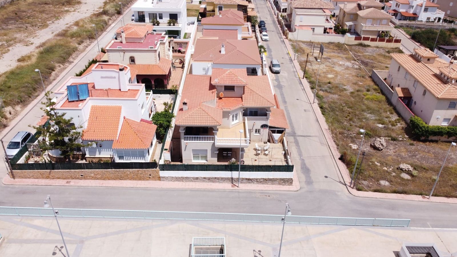 4 soveværelse Villa til salg i Garrucha med garage - € 468.800 (Ref: 6098720)