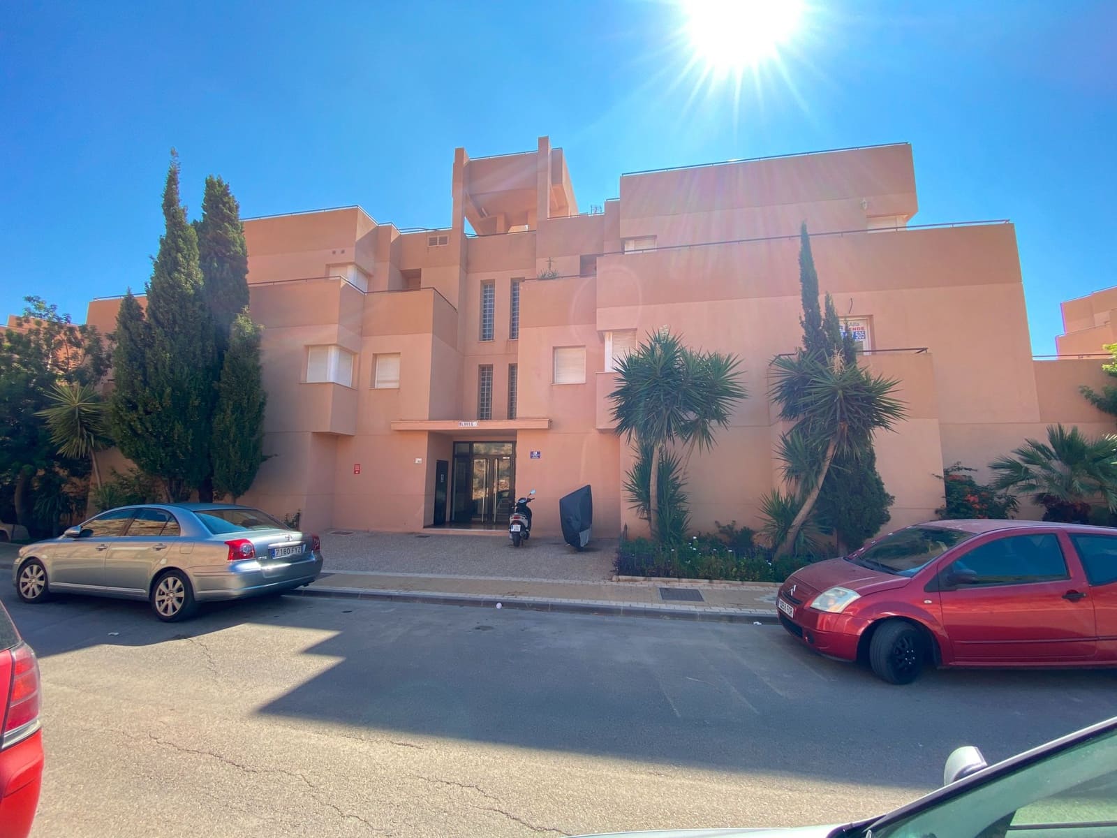 1 bedroom Apartment for sale in Roquetas de Mar with pool garage €