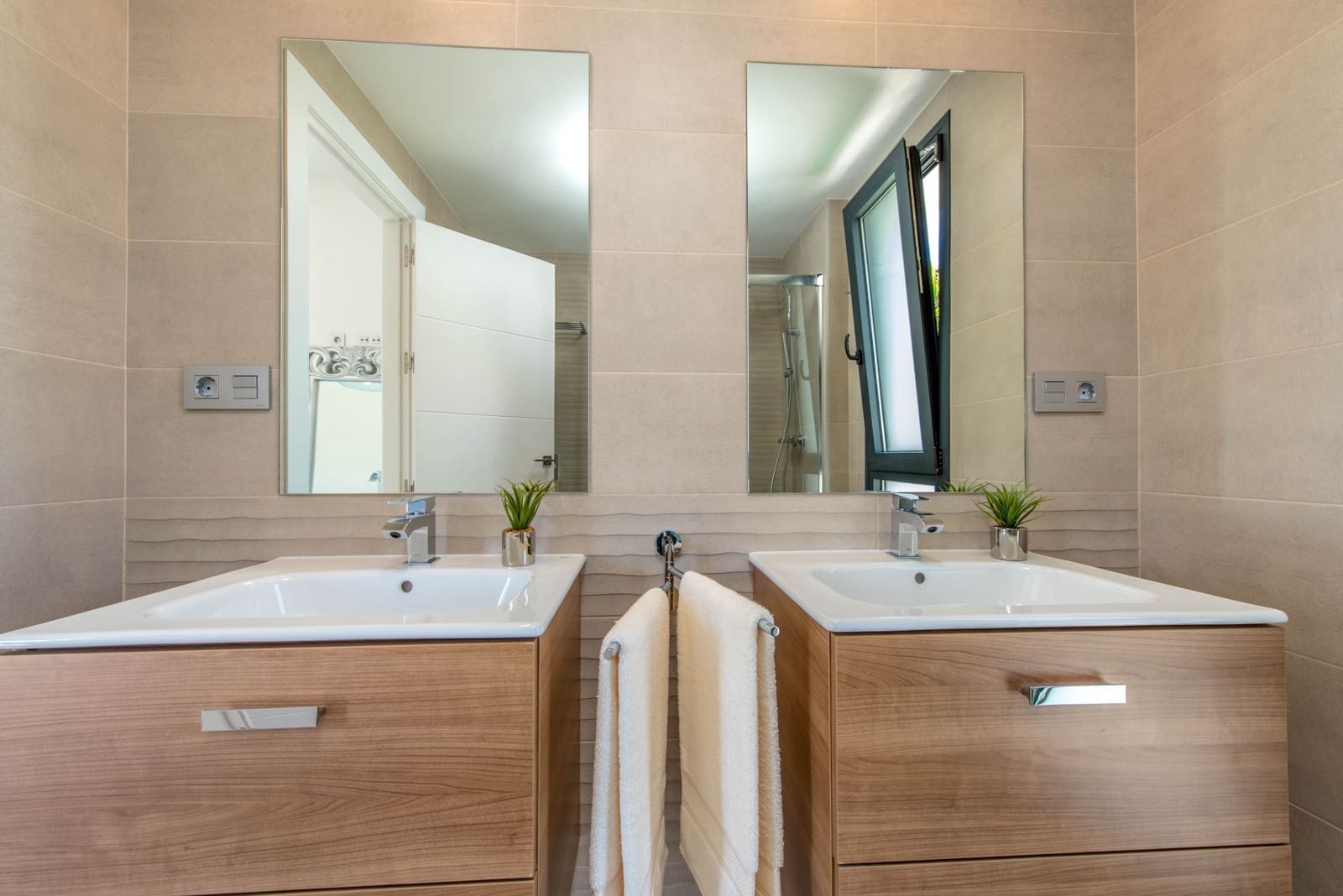 3 soveværelse Villa til salg i Santiago de la Ribera med swimmingpool garage - € 400.000 (Ref: 6709805)