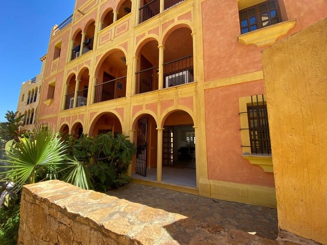 2 chambre Appartement à vendre à Cuevas del Almanzora avec piscine garage - 195 000 € (Ref: 6846795)