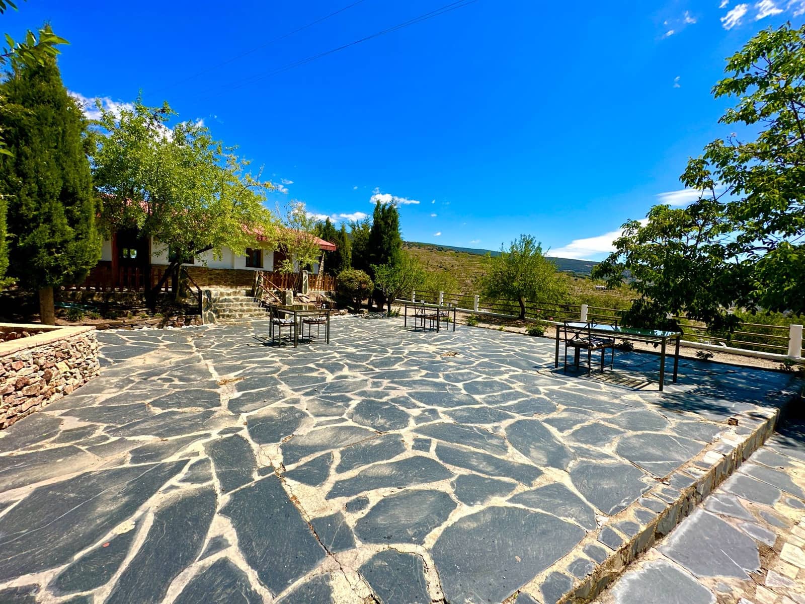 5 soveværelse Erhverv til salg i Granada by med swimmingpool garage - € 550.000 (Ref: 7573124)