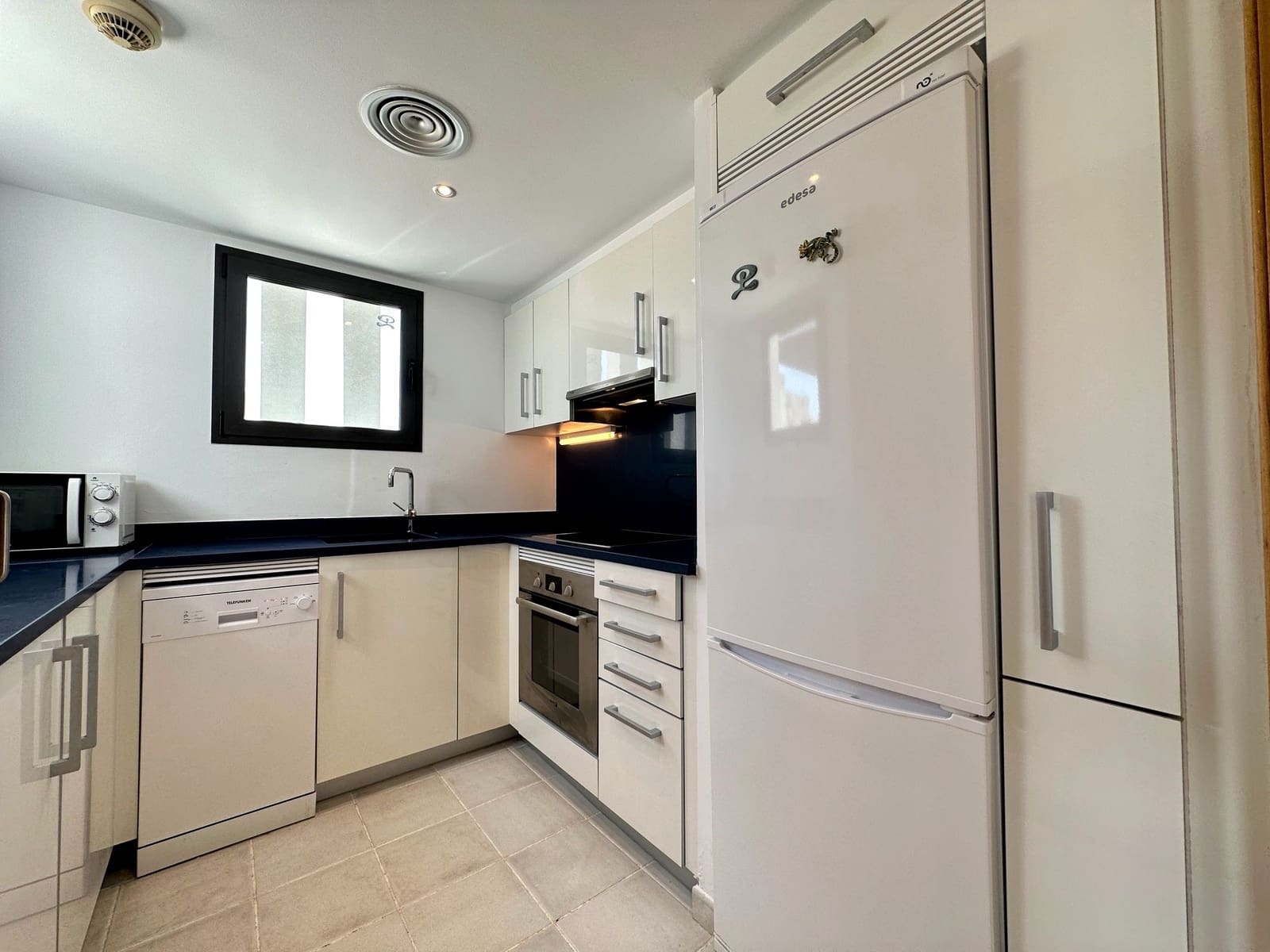 2 soveværelse Penthouse til leje i Mojacar med swimmingpool garage - € 1.295 (Ref: 7775557)