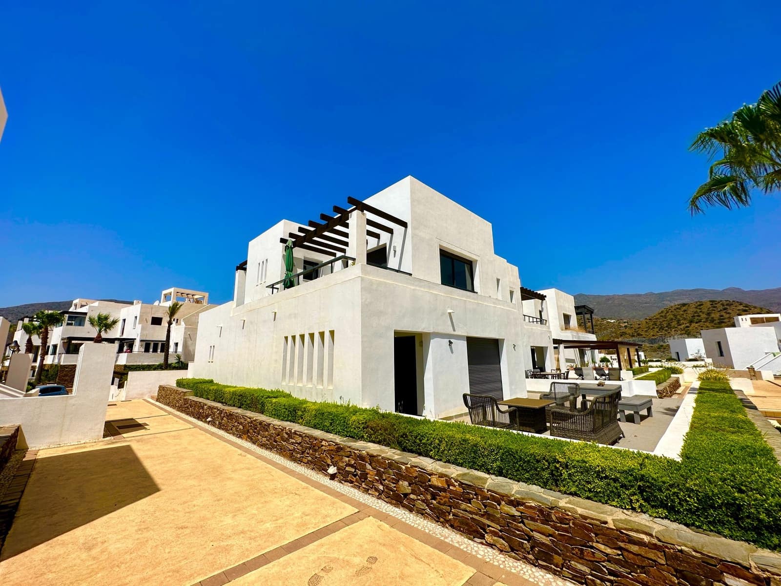 2 soveværelse Penthouse til leje i Mojacar med swimmingpool garage - € 1.295 (Ref: 7775557)