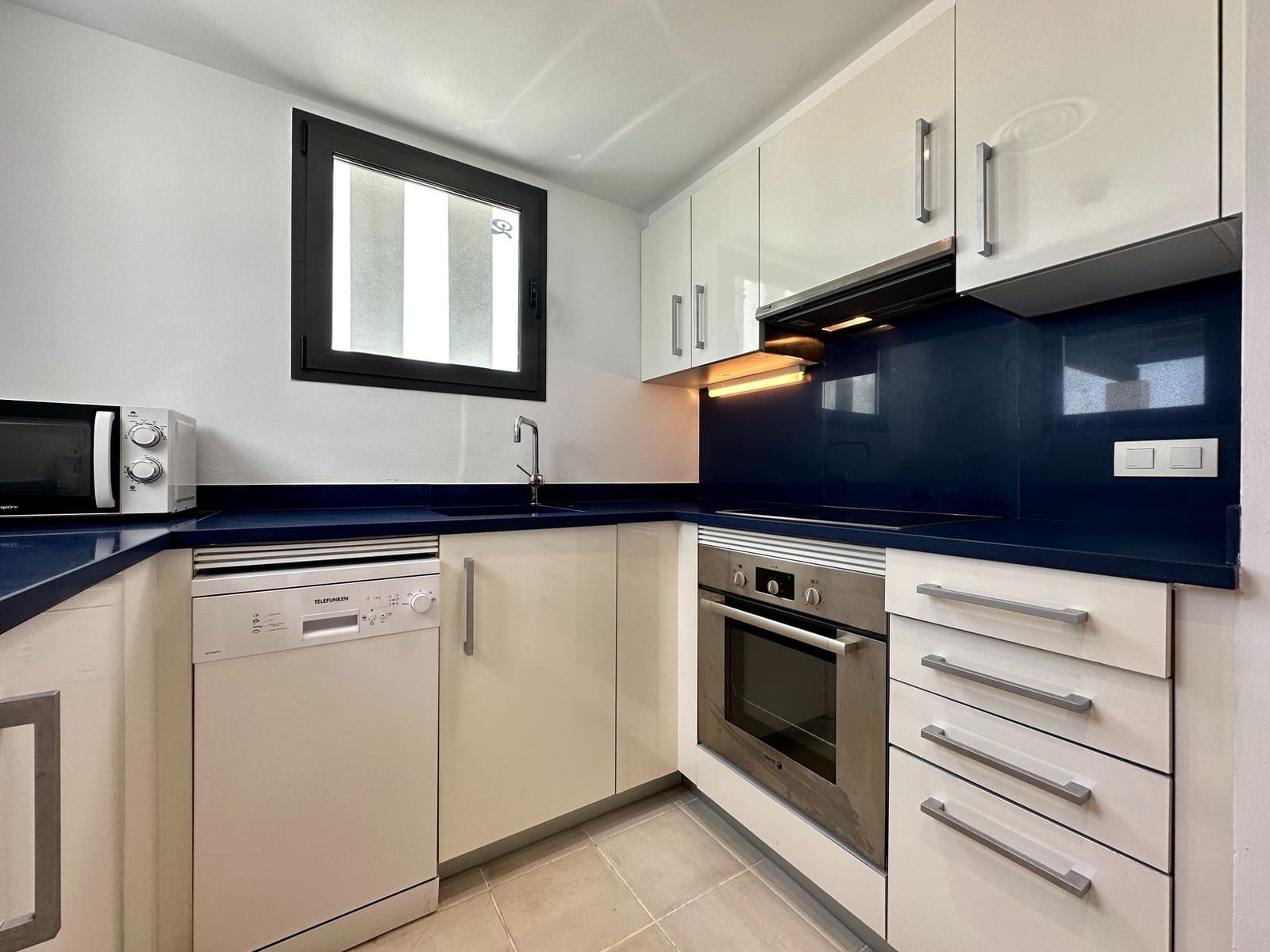 2 soveværelse Penthouse til leje i Mojacar med swimmingpool garage - € 1.295 (Ref: 7775557)