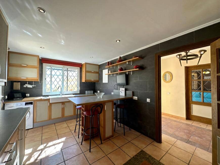 6 soveværelse Villa til salg i Villaricos med swimmingpool garage - € 275.000 (Ref: 7865676)