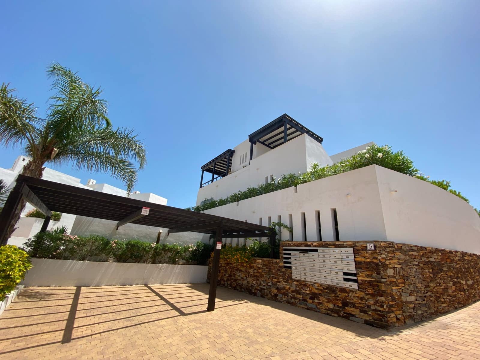 2 makuuhuone Kattohuoneisto vuokrattavana paikassa Mojacar mukana uima-altaan 
autotalli - 995 € (Ref: 8062795)