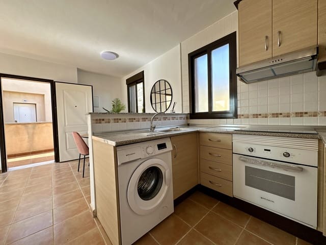 2 makuuhuone Kattohuoneisto myytävänä paikassa Los Collados - Los Geraneos, Aguilas mukana uima-altaan 
autotalli - 162 500 € (Ref: 8072649)