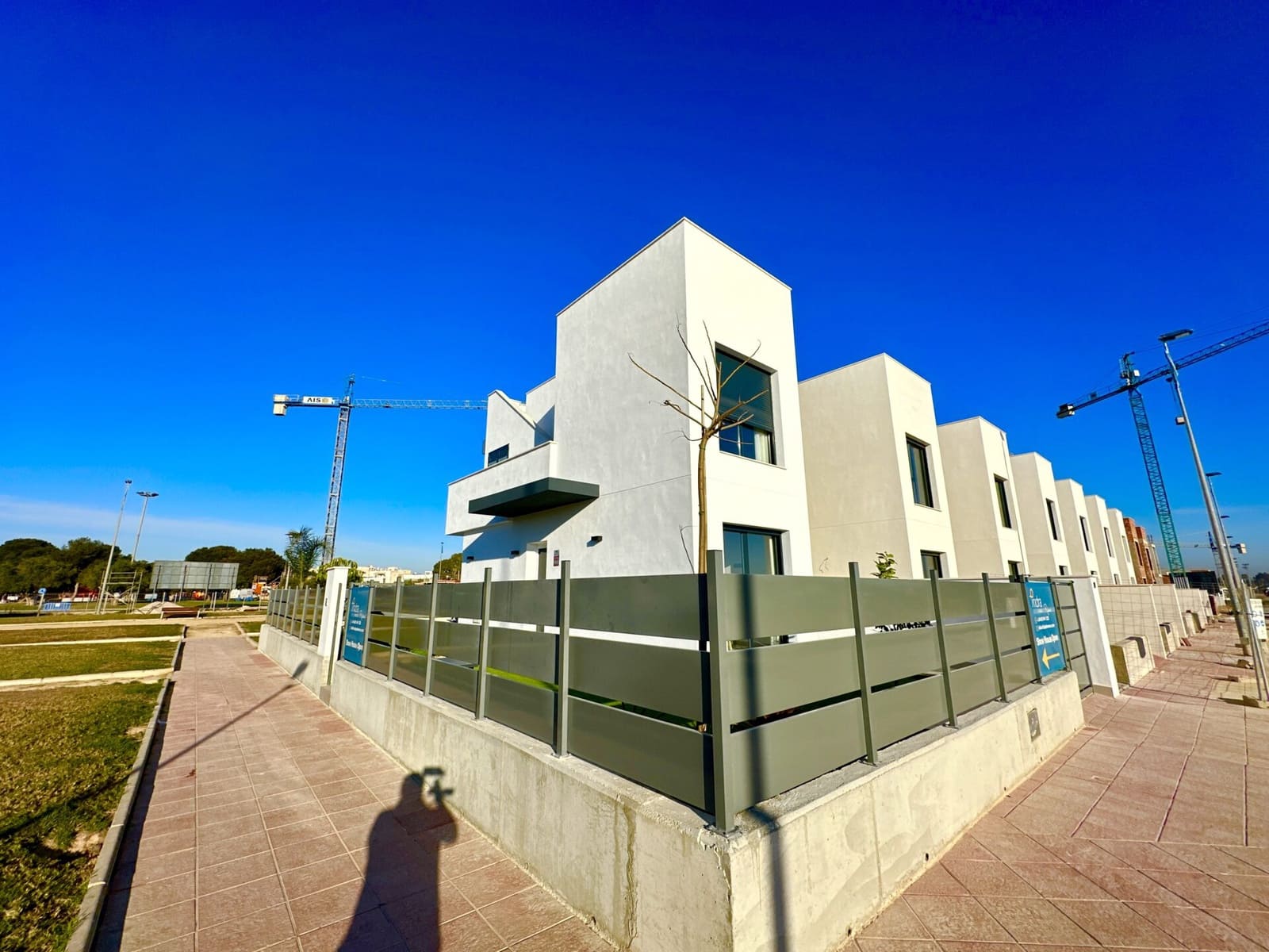 3 soveværelse Villa til salg i Santiago de la Ribera med swimmingpool garage - € 349.000 (Ref: 8075254)