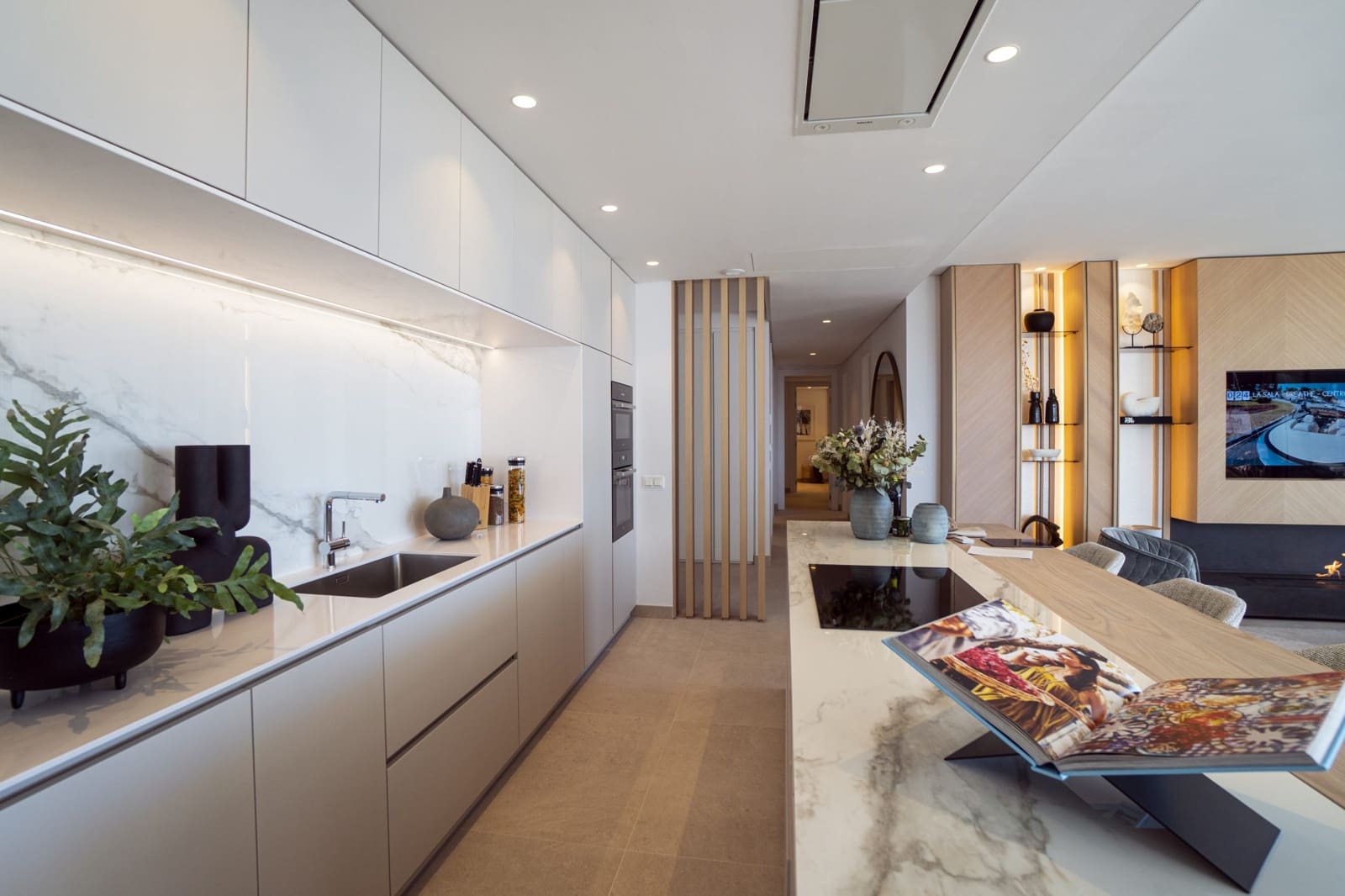 4 soveværelse Penthouse til salg i Marbella med swimmingpool garage - € 2.450.000 (Ref: 8101034)