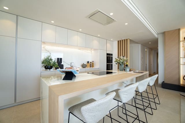 4 soveværelse Penthouse til salg i Marbella med swimmingpool garage - € 2.450.000 (Ref: 8101034)