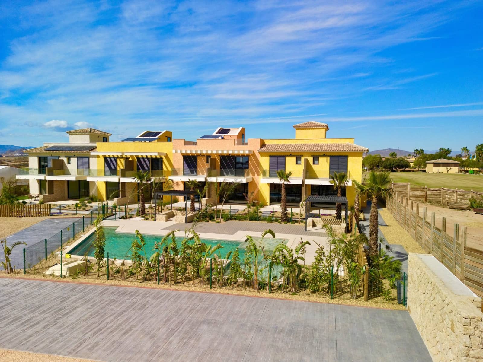 2 soveværelse Byhus til salg i Cuevas del Almanzora med swimmingpool garage - € 290.000 (Ref: 8142218)